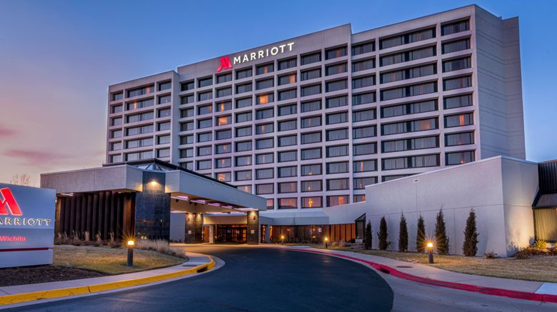 <b>Wichita Marriott Exterior</b>. Images powered by <a href="https://www.leonardoworldwide.com/" title="Leonardo Worldwide" target="_blank">Leonardo</a>.