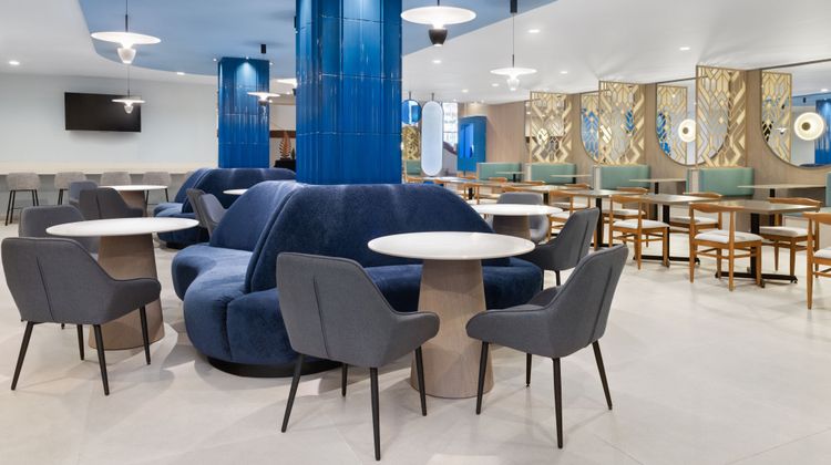 Delta Hotels by Marriott San Jose Aurola Restaurant