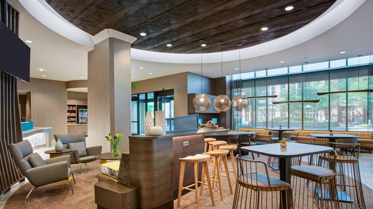 SpringHill Suites Milwaukee Downtown Lobby