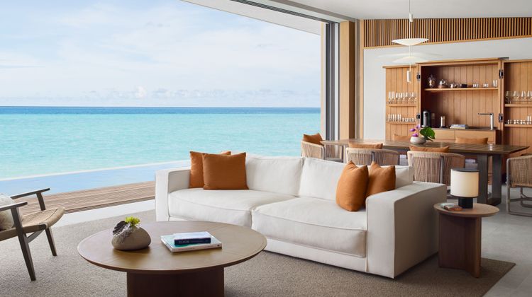The Ritz-Carlton Maldives, Fari Islands Pool
