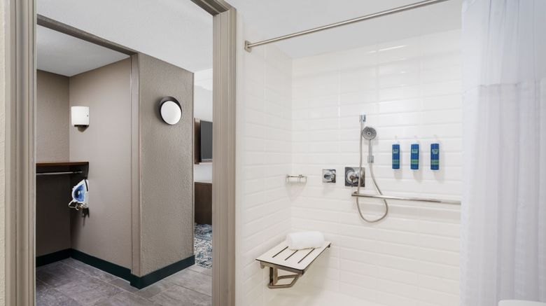 <b>Four Points Destin-Fort Walton Beach Room</b>. Images powered by <a href="https://www.leonardoworldwide.com/" title="Leonardo Worldwide" target="_blank">Leonardo</a>.