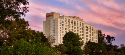 Marriott Washingtonian Center Exterior