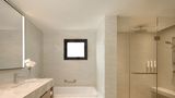 <b>Marriott Executive Apartments Bangkok Room</b>. Images powered by <a href="https://www.leonardoworldwide.com/" title="Leonardo Worldwide" target="_blank">Leonardo</a>.