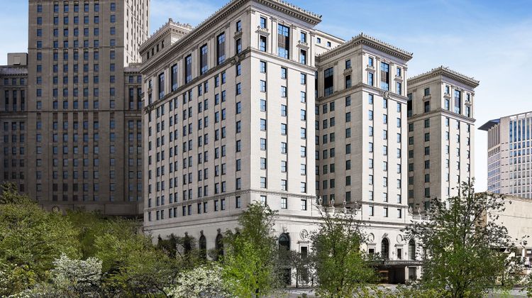 Hotel Cleveland, Autograph Collection Exterior
