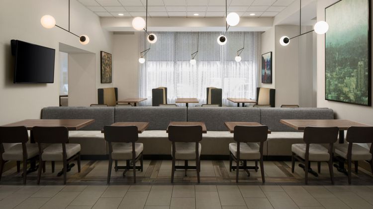 Residence Inn Portland Riverplace Restaurant