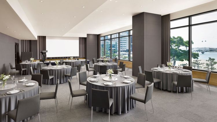 Fairfield by Marriott Busan Songdo Beach Beach