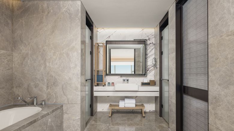 <b>Qingdao Marriott Hotel Jiaozhou Room</b>. Images powered by <a href="https://www.leonardoworldwide.com/" title="Leonardo Worldwide" target="_blank">Leonardo</a>.
