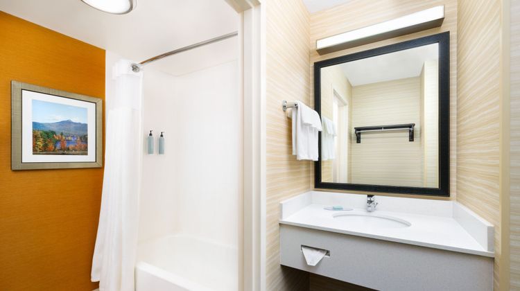Fairfield Inn by Marriott Room