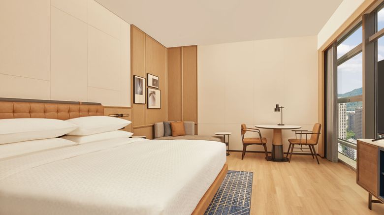 <b>Four Points Linhai Room</b>. Images powered by <a href="https://www.leonardoworldwide.com/" title="Leonardo Worldwide" target="_blank">Leonardo</a>.