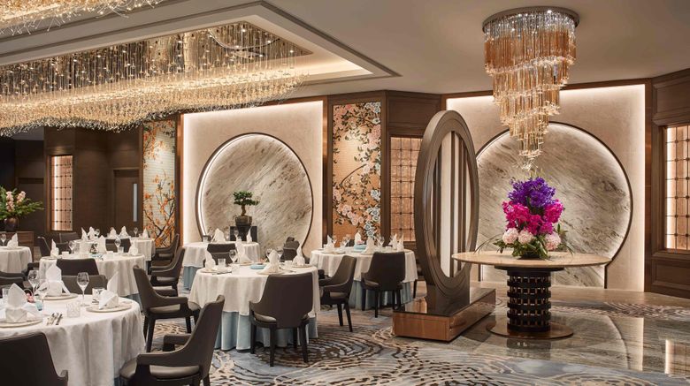 <b>JW Marriott Hotel Hong Kong Restaurant</b>. Images powered by <a href="https://www.leonardoworldwide.com/" title="Leonardo Worldwide" target="_blank">Leonardo</a>.