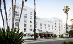 Sandbourne Santa Monica, Autograph Coll.