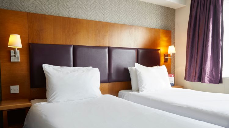 De Trafford Hotel Room