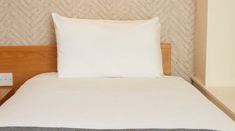 <b>De Trafford Hotel Room</b>. Images powered by <a href="https://www.leonardoworldwide.com/" title="Leonardo Worldwide" target="_blank">Leonardo</a>.