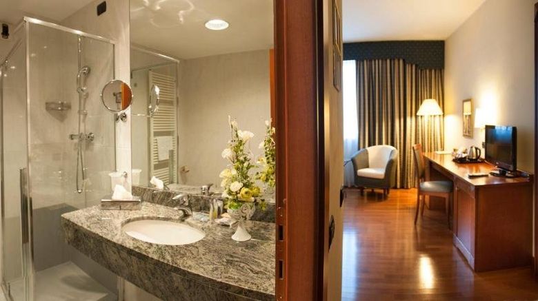 <b>Hotel Cavalieri Room</b>. Images powered by <a href="https://www.leonardoworldwide.com/" title="Leonardo Worldwide" target="_blank">Leonardo</a>.