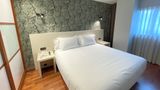 <b>Ah San Fermin Suites Room</b>. Images powered by <a href="https://www.leonardoworldwide.com/" title="Leonardo Worldwide" target="_blank">Leonardo</a>.