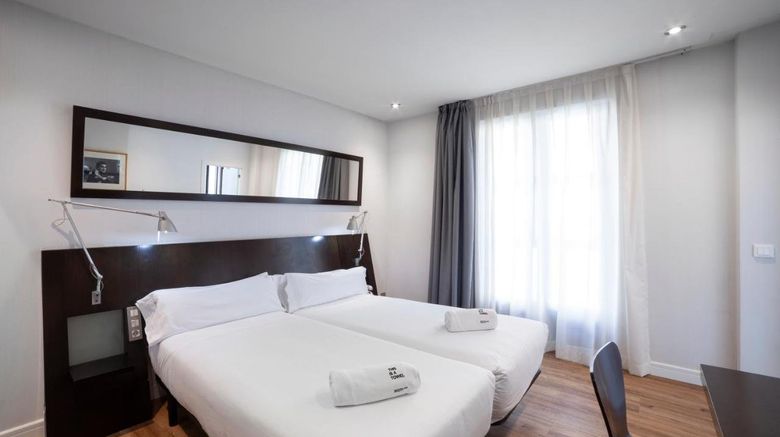 <b>Petit Palace Arana Room</b>. Images powered by <a href="https://www.leonardoworldwide.com/" title="Leonardo Worldwide" target="_blank">Leonardo</a>.