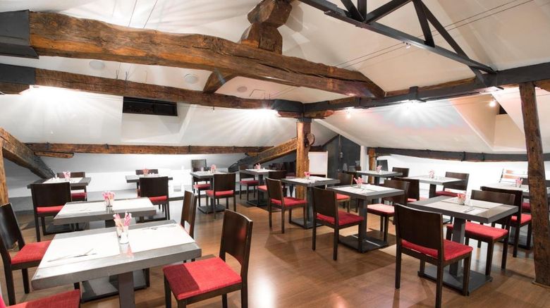 <b>Petit Palace Arana Restaurant</b>. Images powered by <a href="https://www.leonardoworldwide.com/" title="Leonardo Worldwide" target="_blank">Leonardo</a>.