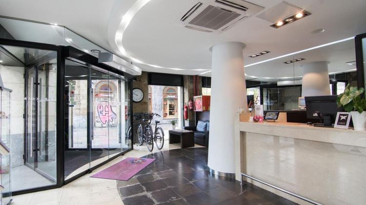 Petit Palace Arana Lobby