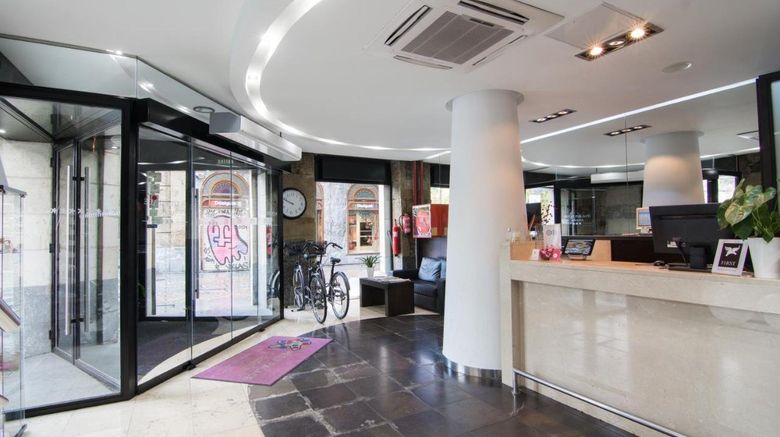 <b>Petit Palace Arana Lobby</b>. Images powered by <a href="https://www.leonardoworldwide.com/" title="Leonardo Worldwide" target="_blank">Leonardo</a>.