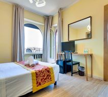 Hotel Terminal Room