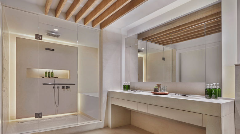 <b>1 Hotel South Beach Room</b>. Images powered by <a href=https://www.travelagewest.com/Hotels/Miami-Beach-FL/