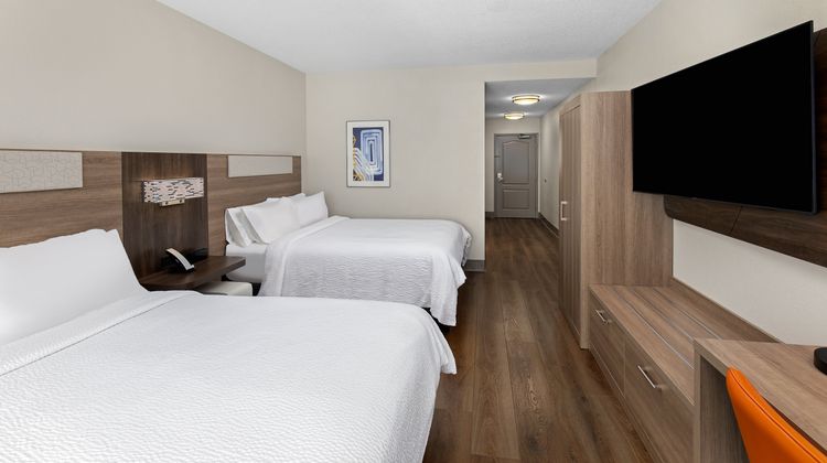 Holiday Inn Express Ooltewah Room