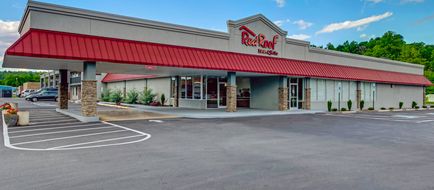 Red Roof Inn & Suites Wilkesboro Exterior
