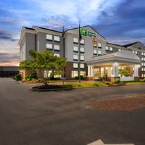 Holiday Inn Express & Suites