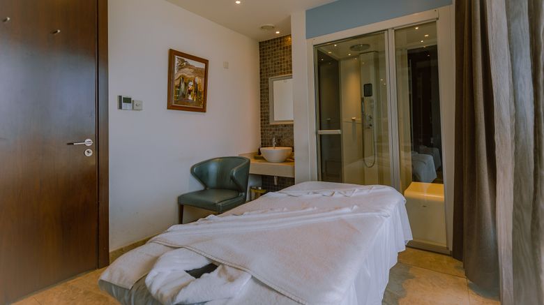 <b>Crowne Plaza Airport Spa</b>. Images powered by <a href="https://www.leonardoworldwide.com/" title="Leonardo Worldwide" target="_blank">Leonardo</a>.