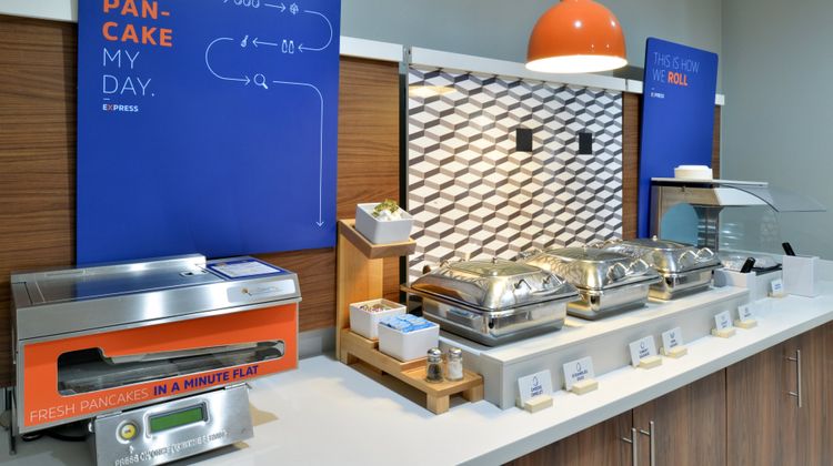 Holiday Inn Express Hotel & Suites Restaurant