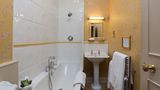 <b>Dukes Hotel Room</b>. Images powered by <a href="https://www.leonardoworldwide.com/" title="Leonardo Worldwide" target="_blank">Leonardo</a>.