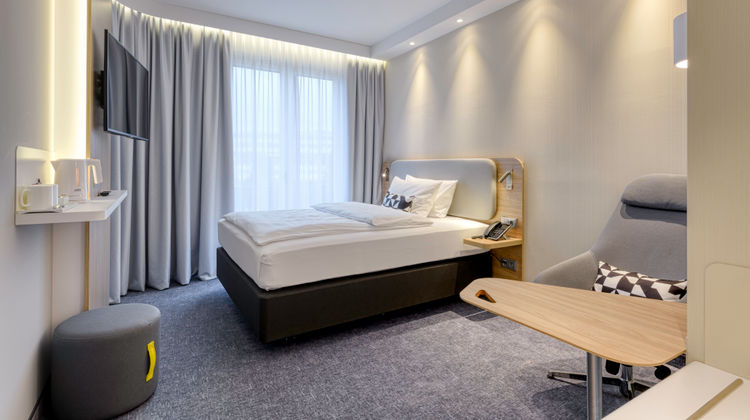 Holiday Inn Express Munich Airport Room
