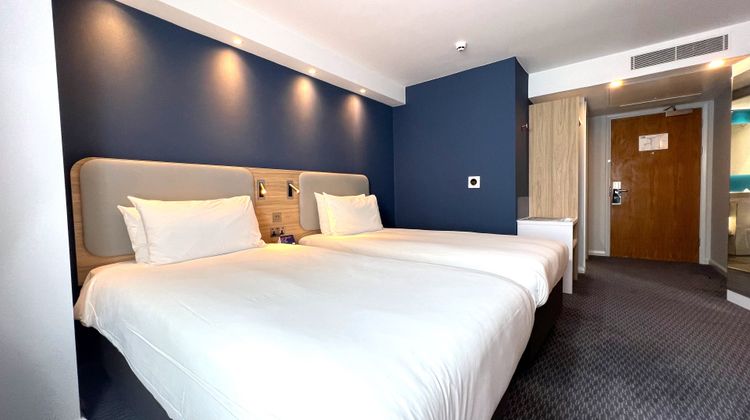 Holiday Inn Express Windsor Room