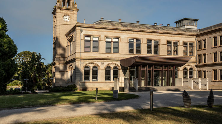 Mansion Hotel & Spa Exterior