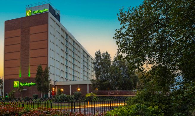 Holiday Inn Leicester Exterior
