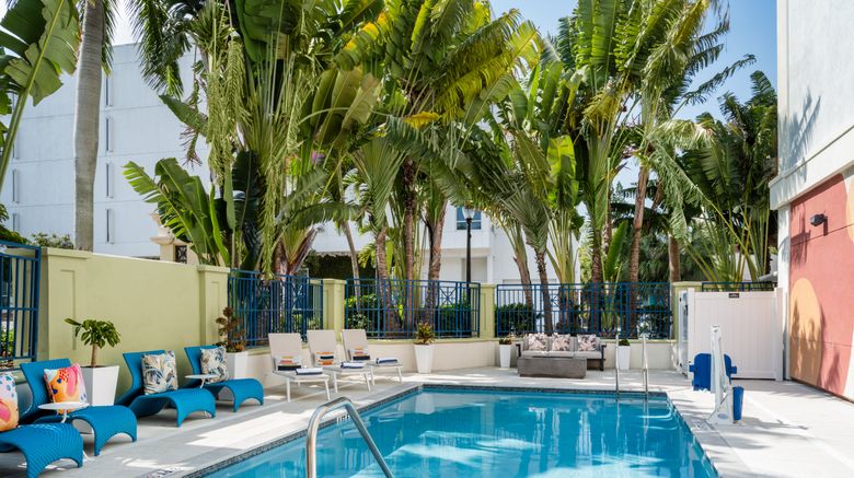 <b>voco Sarasota Pool</b>. Images powered by <a href="https://www.leonardoworldwide.com/" title="Leonardo Worldwide" target="_blank">Leonardo</a>.