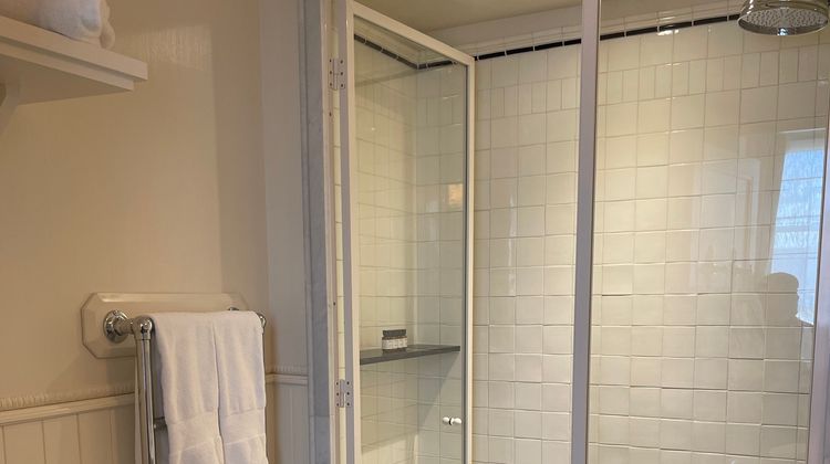 Hotel Chateau Voltaire Room