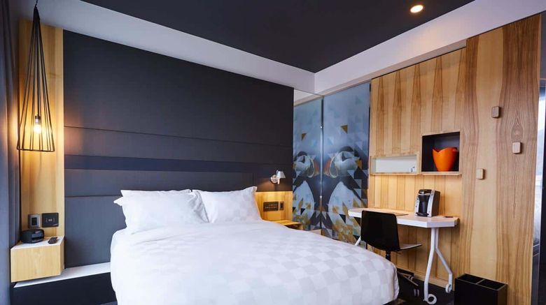 <b>The Luxus Boutique Hotel Room</b>. Images powered by <a href="https://www.leonardoworldwide.com/" title="Leonardo Worldwide" target="_blank">Leonardo</a>.
