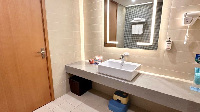 <b>Holiday Inn Express Zhengzhou Zhengdong Room</b>. Images powered by <a href="https://www.leonardoworldwide.com/" title="Leonardo Worldwide" target="_blank">Leonardo</a>.