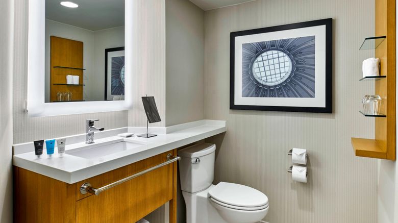 <b>Delta Hotels Richmond Downtown Room</b>. Images powered by <a href="https://www.leonardoworldwide.com/" title="Leonardo Worldwide" target="_blank">Leonardo</a>.