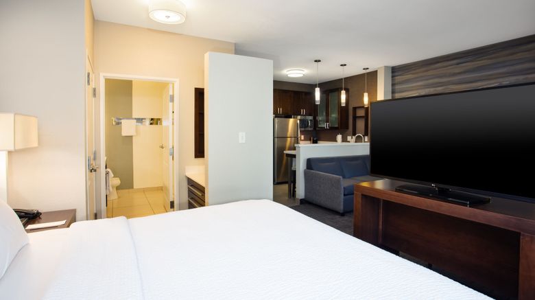 <b>Residence Inn Columbus Dublin Suite</b>. Images powered by <a href="https://www.leonardoworldwide.com/" title="Leonardo Worldwide" target="_blank">Leonardo</a>.