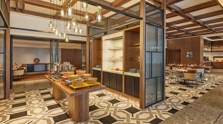 <b>Four Points-Sheraton Shanghai Fengjing Restaurant</b>. Images powered by <a href="https://www.leonardoworldwide.com/" title="Leonardo Worldwide" target="_blank">Leonardo</a>.