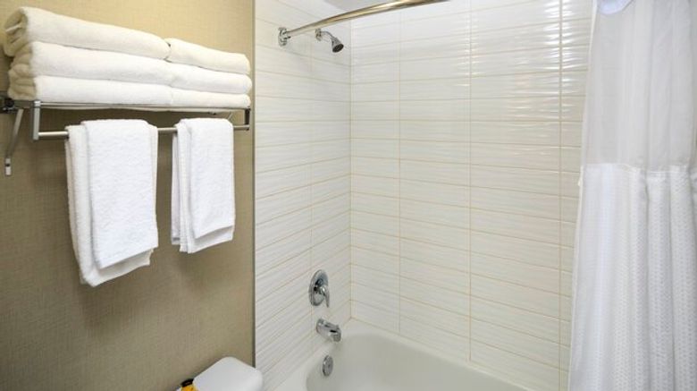 <b>Accent Inn Burnaby Room</b>. Images powered by <a href="https://www.leonardoworldwide.com/" title="Leonardo Worldwide" target="_blank">Leonardo</a>.