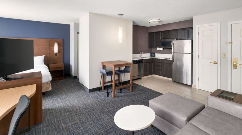<b>Residence Inn by Marriott Lakeland Room</b>. Images powered by <a href="https://www.leonardoworldwide.com/" title="Leonardo Worldwide" target="_blank">Leonardo</a>.