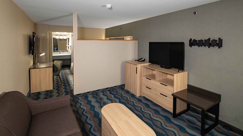 <b>Accent Inn Burnaby Suite</b>. Images powered by <a href="https://www.leonardoworldwide.com/" title="Leonardo Worldwide" target="_blank">Leonardo</a>.