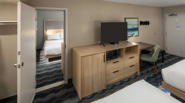 <b>Accent Inn Burnaby Suite</b>. Images powered by <a href="https://www.leonardoworldwide.com/" title="Leonardo Worldwide" target="_blank">Leonardo</a>.