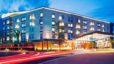 aloft Jacksonville Tapestry Park