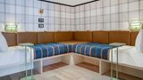 <b>Moxy Banff Suite</b>. Images powered by <a href="https://www.leonardoworldwide.com/" title="Leonardo Worldwide" target="_blank">Leonardo</a>.