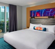 aloft Miami Brickell Room