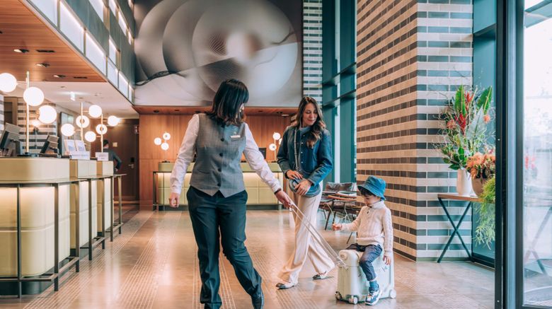 <b>Munich Marriott Hotel City West Lobby</b>. Images powered by <a href="https://www.leonardoworldwide.com/" title="Leonardo Worldwide" target="_blank">Leonardo</a>.
